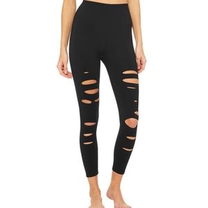 Alo Yoga Ripped Warrior